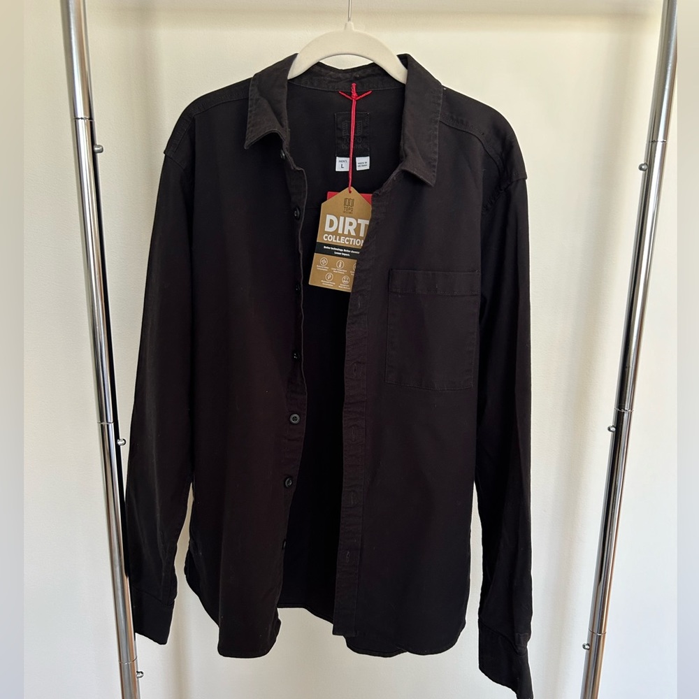 TOPO designs Dirt Collection Men’s Large Black Button down. Brand new w/tags.